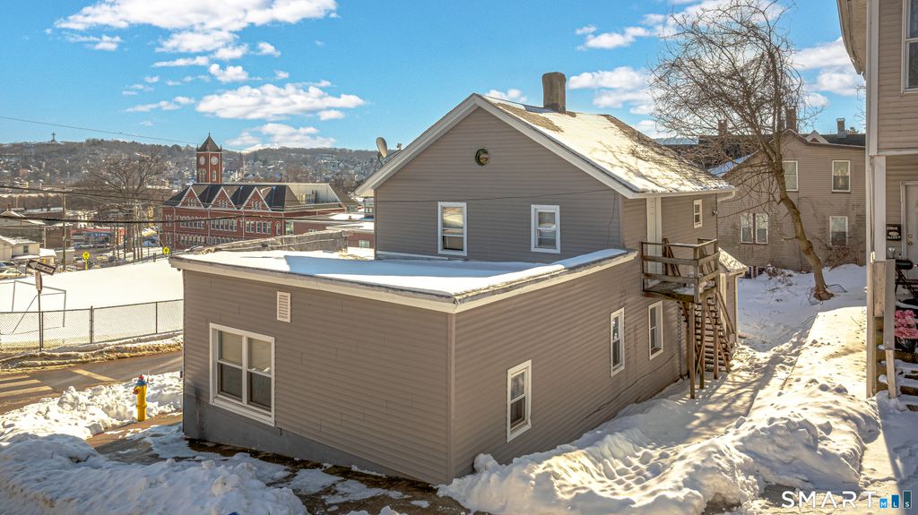 429 Washington Avenue, Waterbury, CT 06708