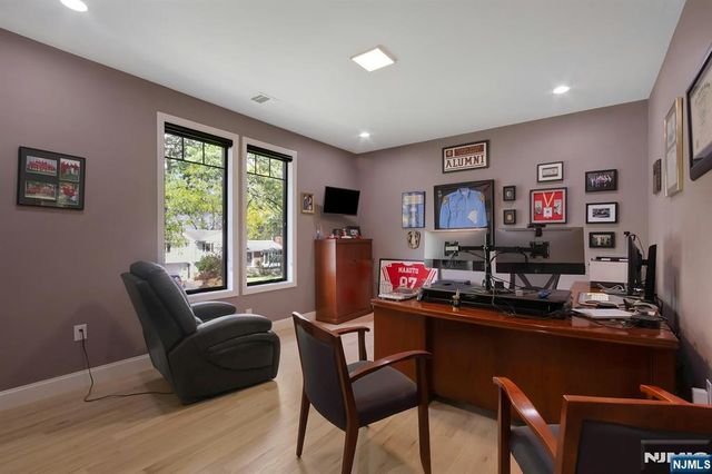 207 Wilsey Court, Paramus, NJ 07652