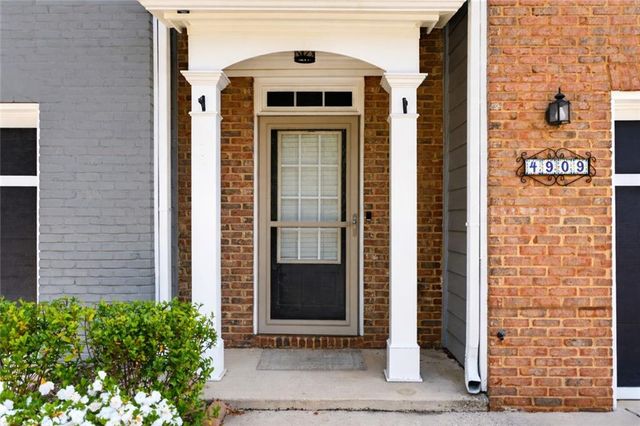 4909 Sherwood Way, Cumming, GA 30040