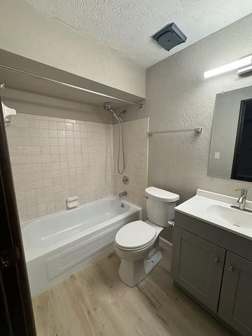 2814 Stonehenge Drive, Columbus, OH 43224