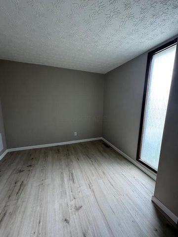 2814 Stonehenge Drive, Columbus, OH 43224