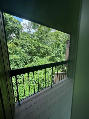 2814 Stonehenge Drive, Columbus, OH 43224