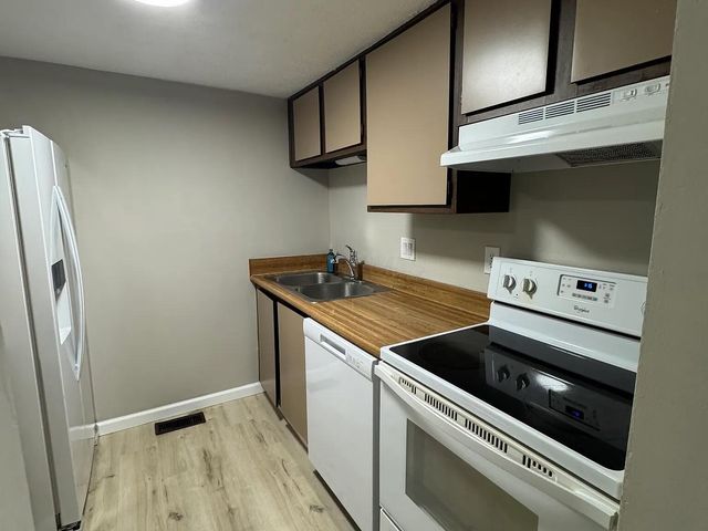 2814 Stonehenge Drive, Columbus, OH 43224