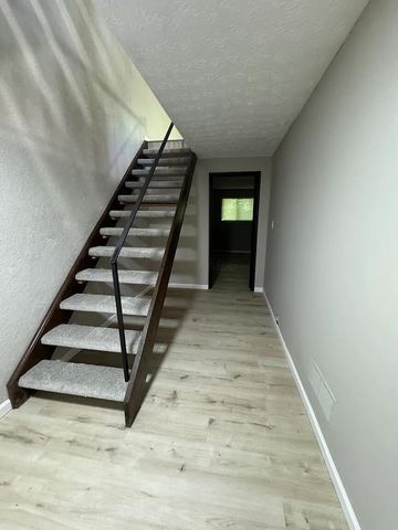 2814 Stonehenge Drive, Columbus, OH 43224