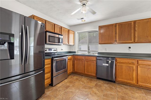 2401 Timber RN, Virginia Beach, VA 23456