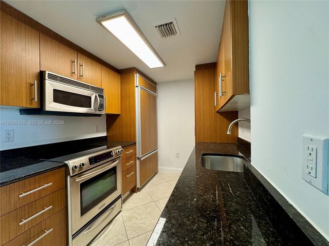 10275 Collins Ave 318, Bal Harbour, FL 33154