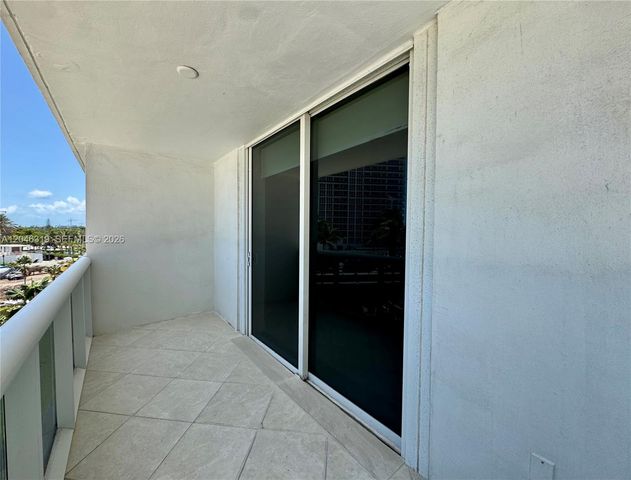 10275 Collins Ave 318, Bal Harbour, FL 33154