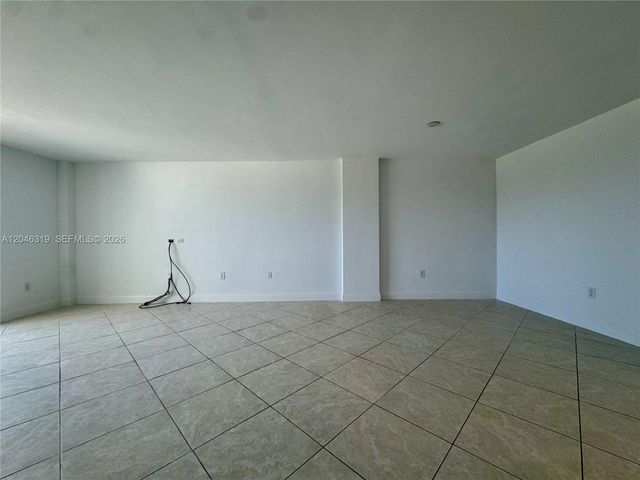 10275 Collins Ave 318, Bal Harbour, FL 33154