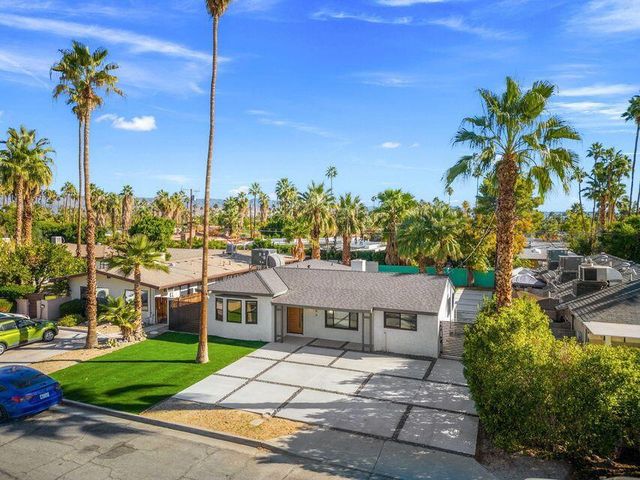 686 S Camino Real, Palm Springs, CA 92264