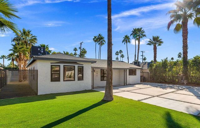 686 S Camino Real, Palm Springs, CA 92264