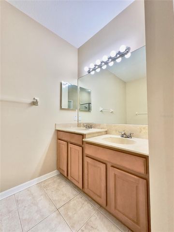 10222 DEVONSHIRE LAKE DRIVE, Tampa, FL 33647