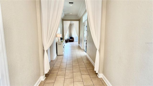 10222 DEVONSHIRE LAKE DRIVE, Tampa, FL 33647