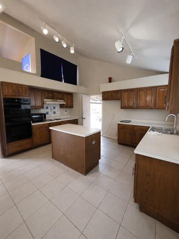 8818 Oakleaf Forest Drive, Houston, TX 77088