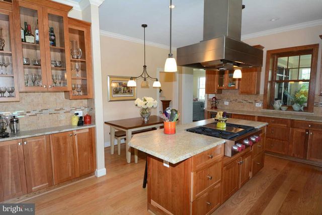 5010 WILLIAMSBURG BLVD, Arlington, VA 22207