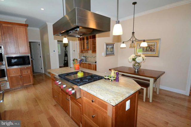 5010 WILLIAMSBURG BLVD, Arlington, VA 22207