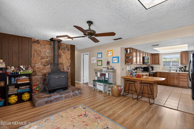 5516 RAINEY Avenue W, Orange Park, FL 32065