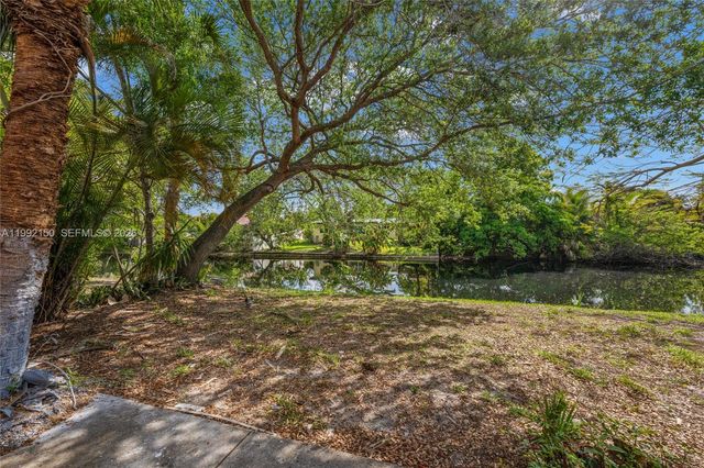1624 NW 56th Avenue 14, Lauderhill, FL 33313