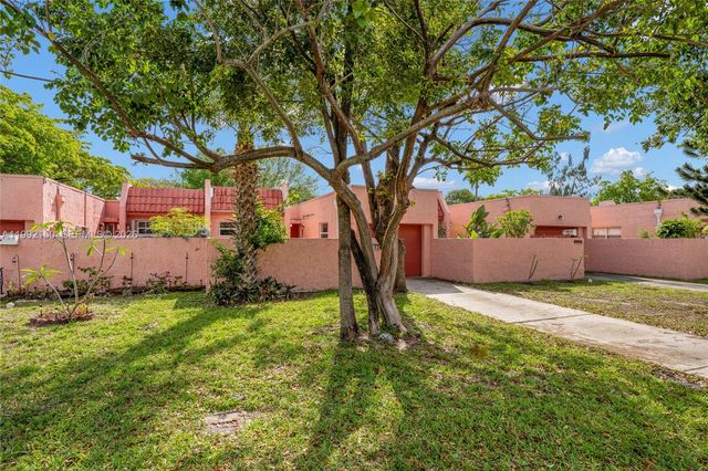 1624 NW 56th Avenue 14, Lauderhill, FL 33313