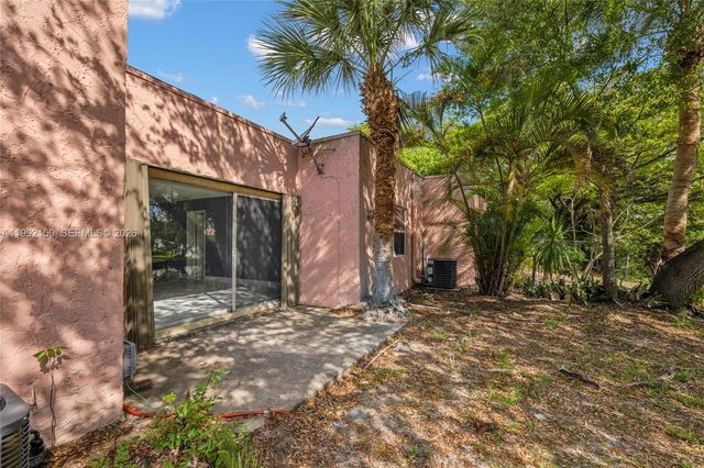 1624 NW 56th Avenue 14, Lauderhill, FL 33313