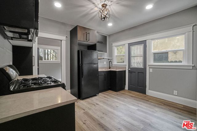 573 W 13th Street, San Pedro, CA 90731