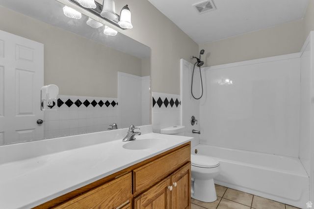 1035 E HILLCREST DR, Springville, UT 84663