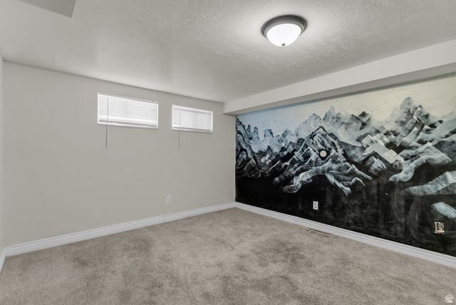 1035 E HILLCREST DR, Springville, UT 84663