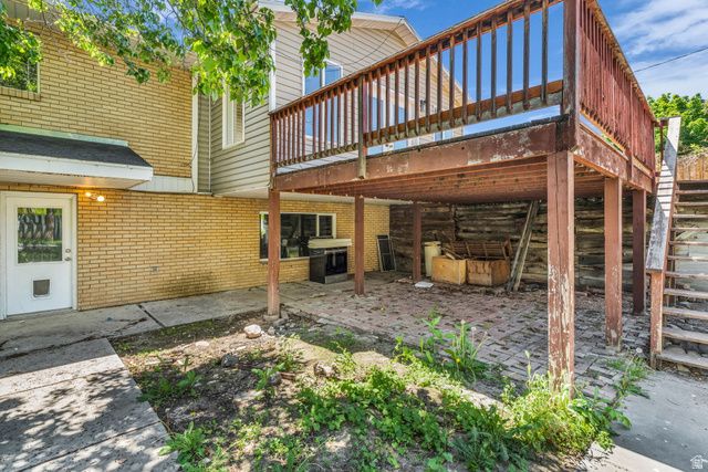 1035 E HILLCREST DR, Springville, UT 84663