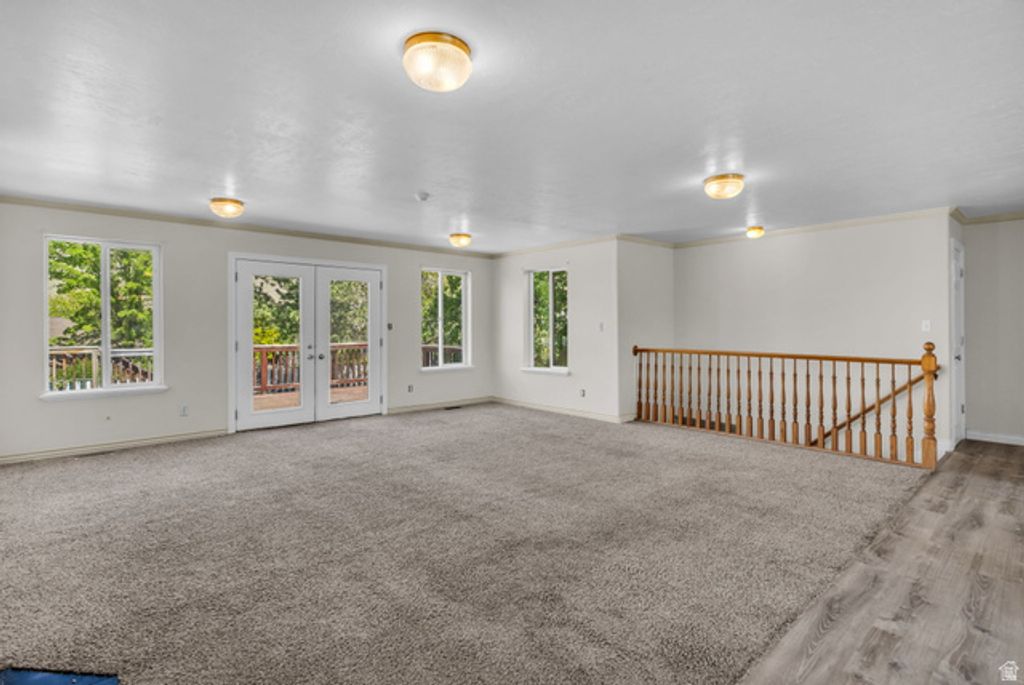 Image 3 of property listing at 1035 E HILLCREST DR, Springville, UT 84663