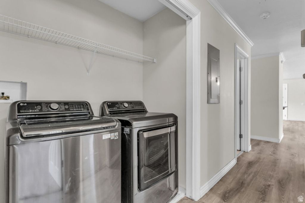 Image 22 of property listing at 1035 E HILLCREST DR, Springville, UT 84663