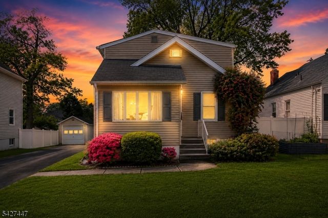 74 8Th Ave, Hawthorne Boro, NJ 07506