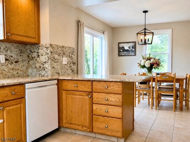 74 8Th Ave, Hawthorne Boro, NJ 07506