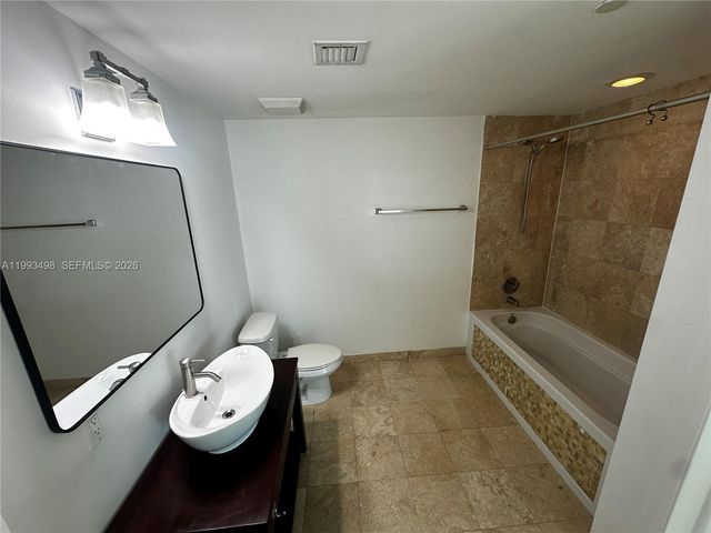 350 S Miami Ave 1704, Miami, FL 33130