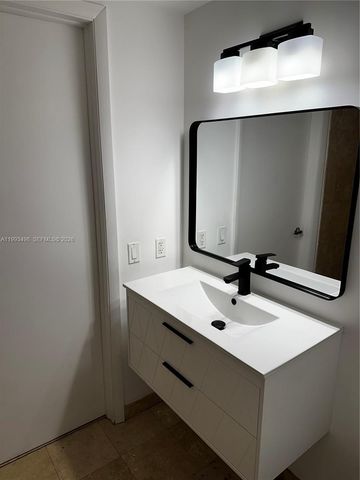 350 S Miami Ave 1704, Miami, FL 33130