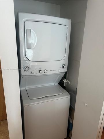 350 S Miami Ave 1704, Miami, FL 33130