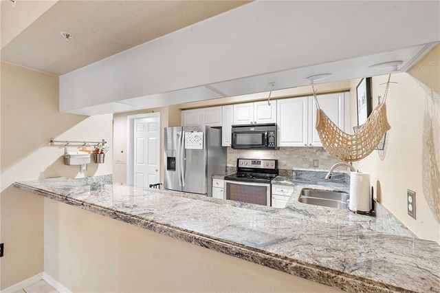 6926 W Sample Rd 6926, Coral Springs, FL 33067