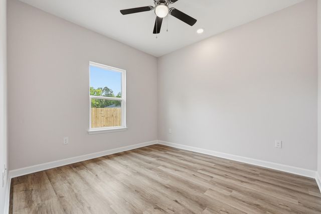 51 Jessica Court, Freeport, FL 32439