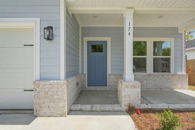 51 Jessica Court, Freeport, FL 32439