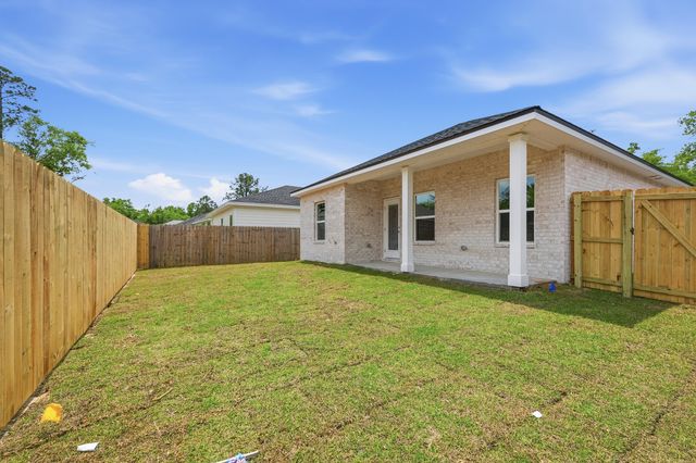 51 Jessica Court, Freeport, FL 32439