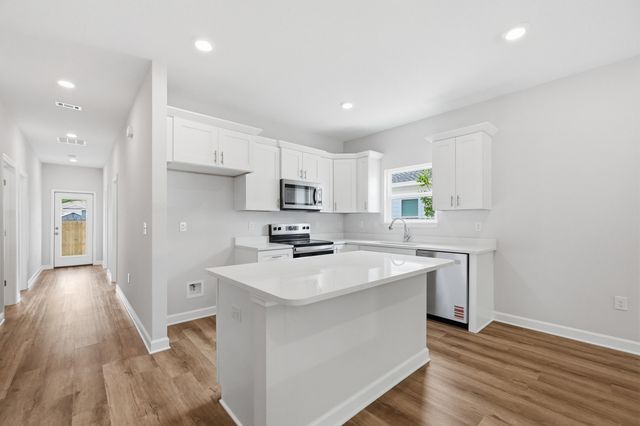 51 Jessica Court, Freeport, FL 32439