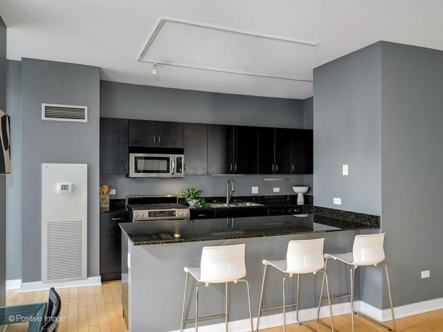 8 E RANDOLPH Street 1208, Chicago, IL 60601