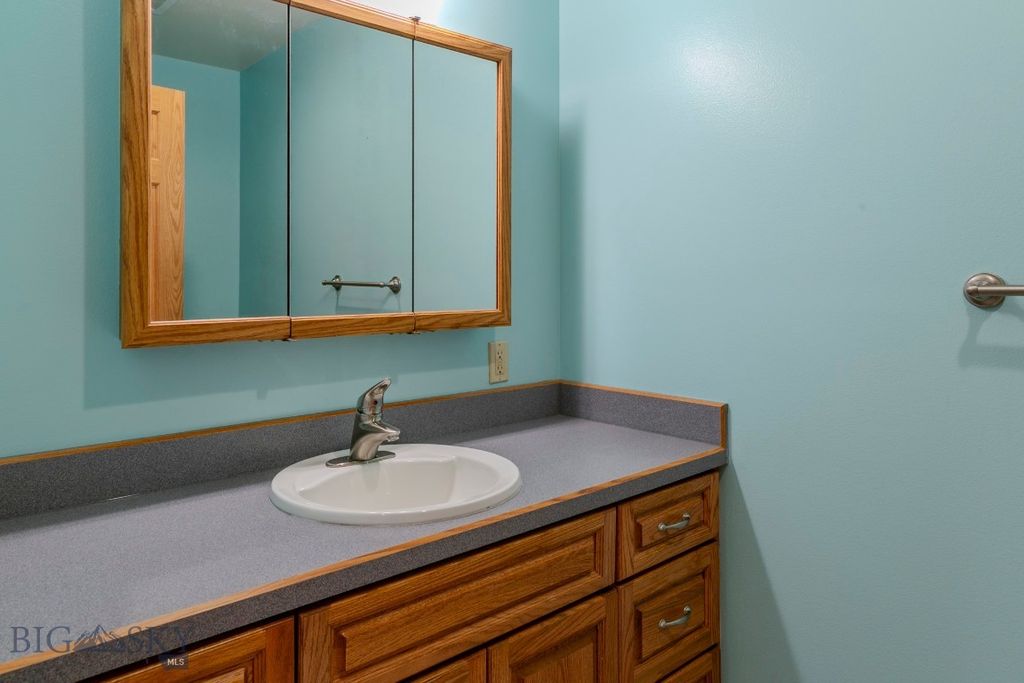 297 Big Timber Loop Road, Big Timber, MT 59011 photo 16