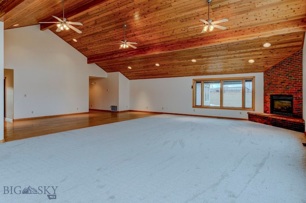 297 Big Timber Loop Road, Big Timber, MT 59011 photo 25