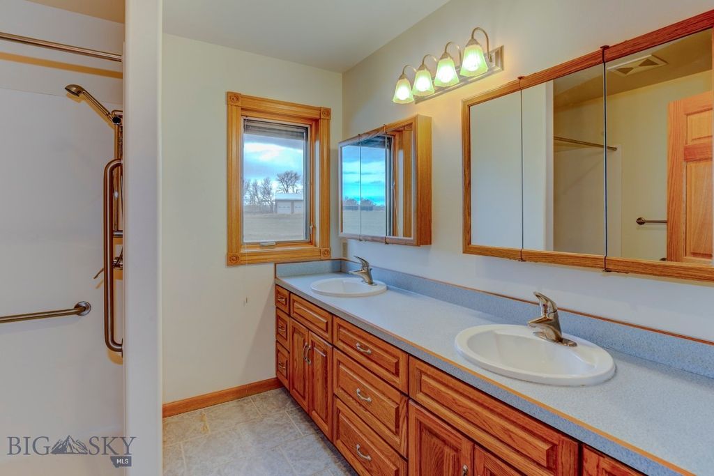 297 Big Timber Loop Road, Big Timber, MT 59011 photo 38