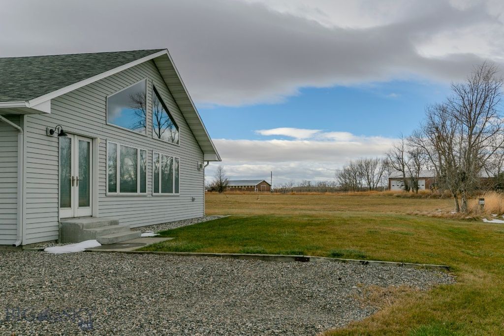 297 Big Timber Loop Road, Big Timber, MT 59011 photo 47
