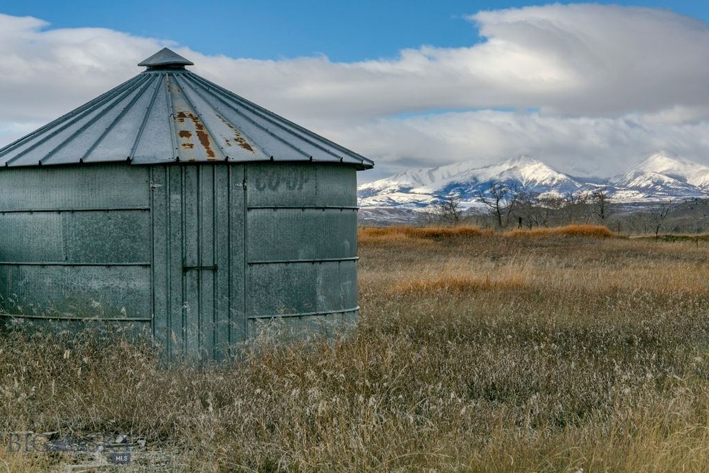 297 Big Timber Loop Road, Big Timber, MT 59011 photo 66