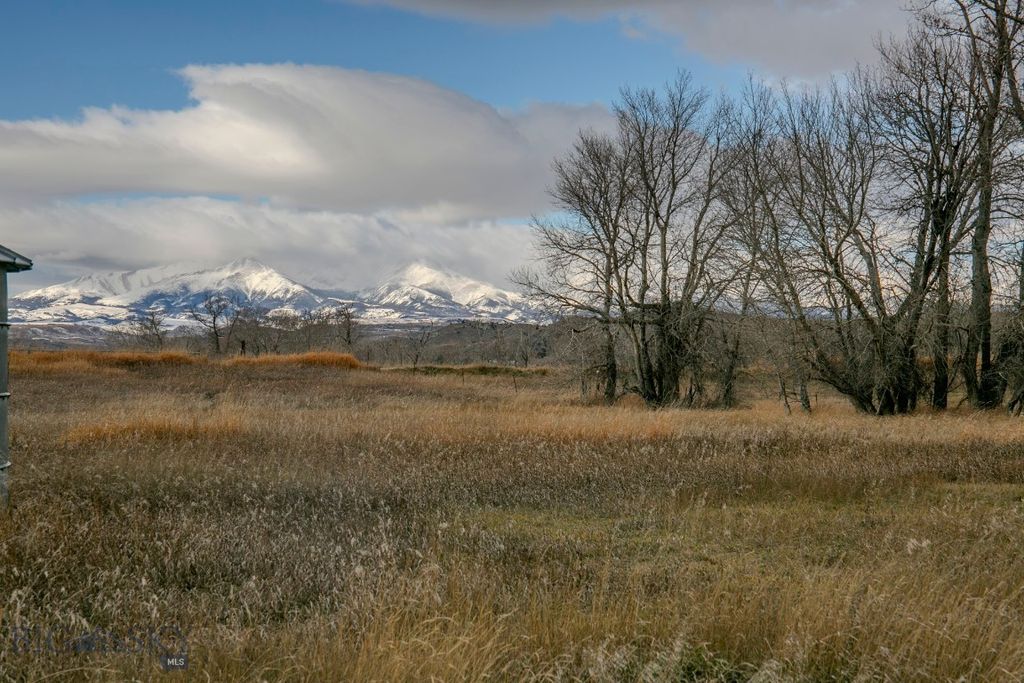 297 Big Timber Loop Road, Big Timber, MT 59011 photo 67