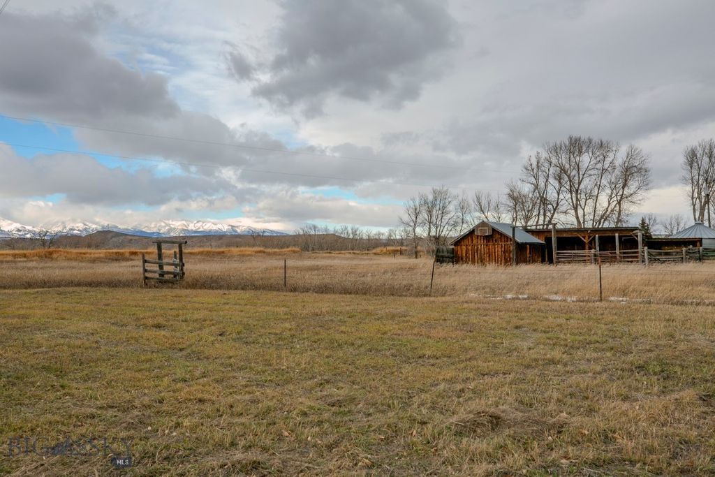 297 Big Timber Loop Road, Big Timber, MT 59011 photo 68