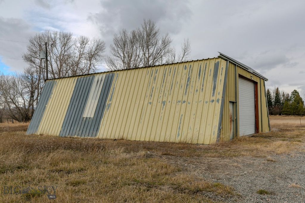 297 Big Timber Loop Road, Big Timber, MT 59011 photo 69