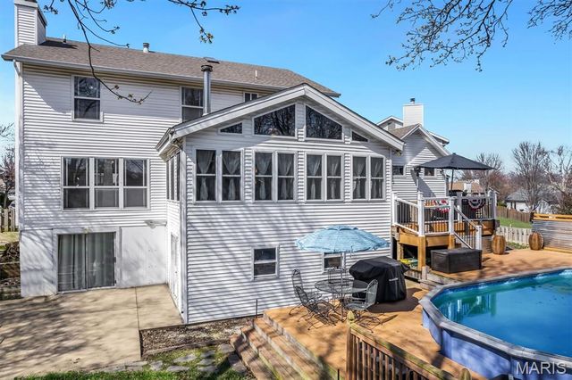 7 Morning Mist Court, St Peters, MO 63376