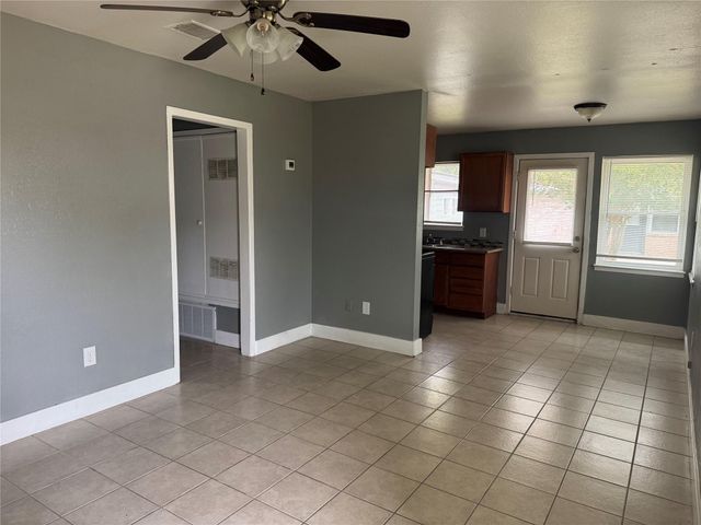 604 Wilson Road 5, Humble, TX 77338